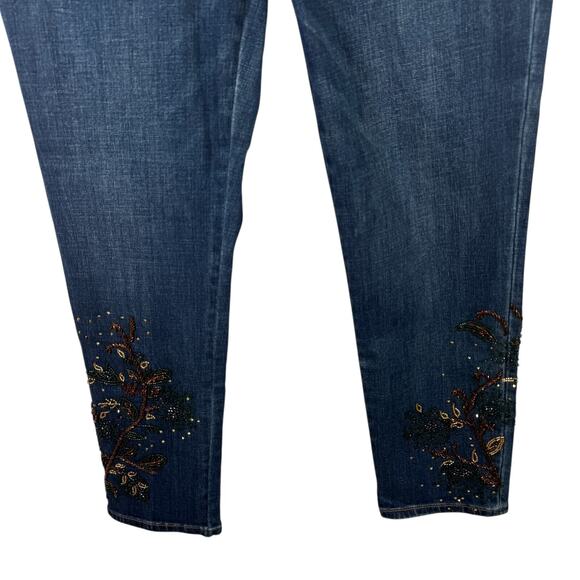 Chicos So Slimming Girlfriend Slim Leg Ankle Jeans Floral Beaded Women 1.5 US 10 - Picture 2 of 7